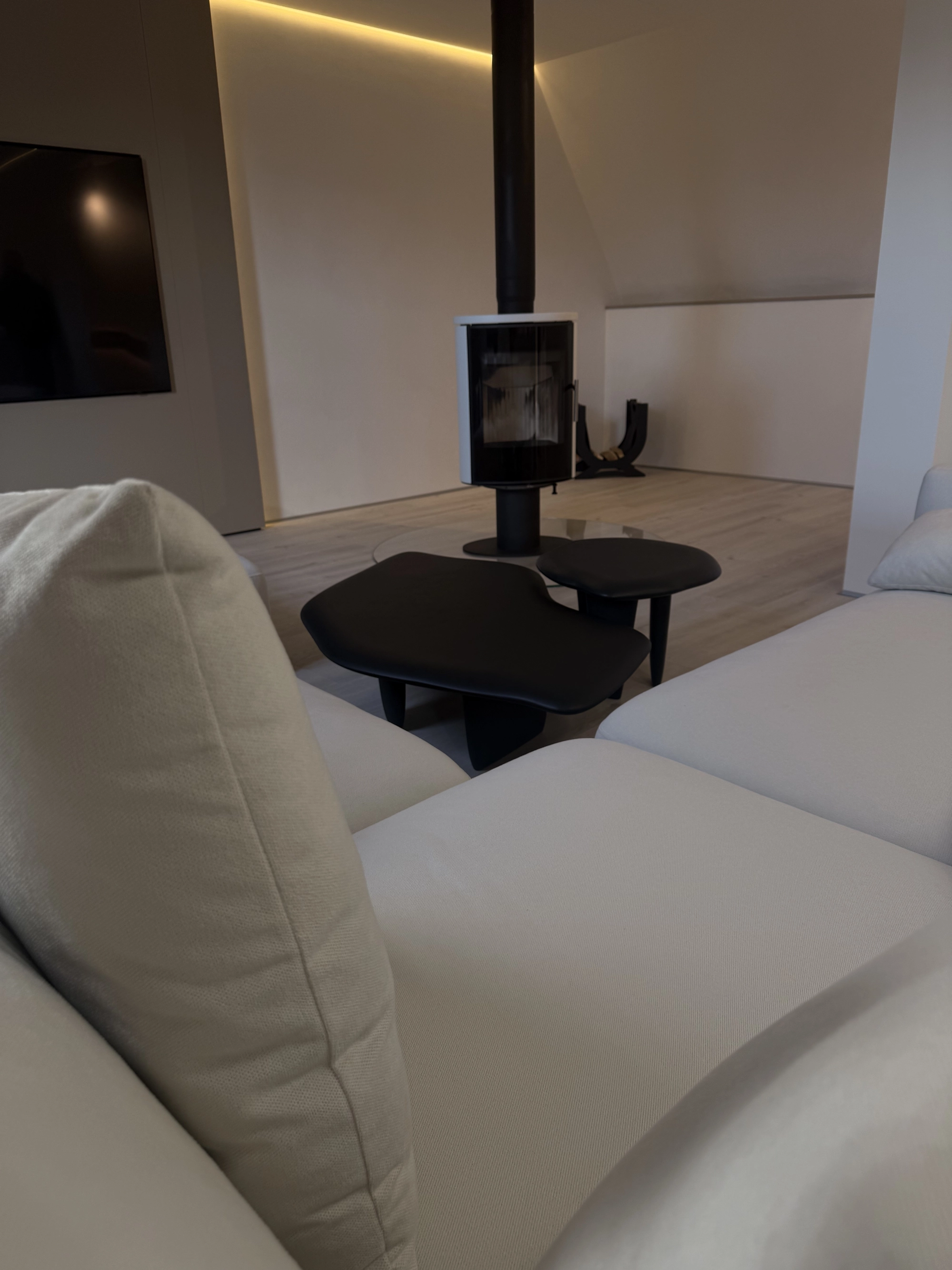 Журнальний стіл ONYX 08